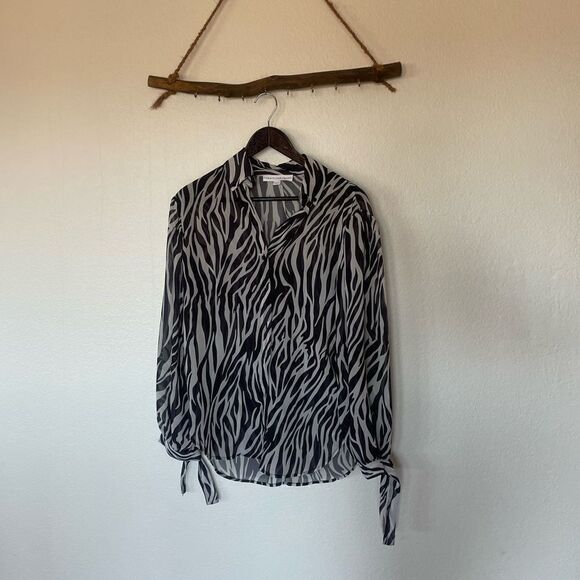 Sheer Zebra blouse - Picture 4 of 6